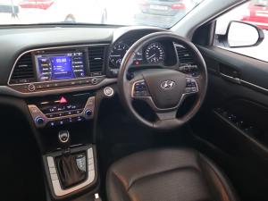 Hyundai Elantra 2.0 Elite - Image 10