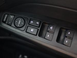 Hyundai Elantra 2.0 Elite - Image 24