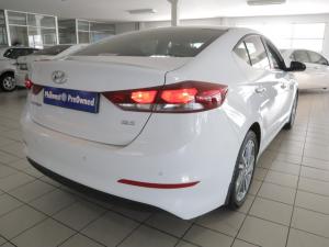 Hyundai Elantra 2.0 Elite - Image 4