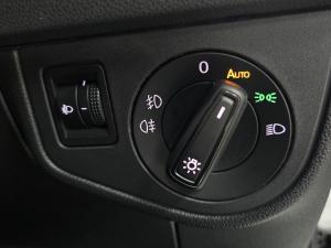Volkswagen Polo hatch 1.0TSI Life auto - Image 12