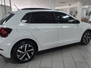 Volkswagen Polo hatch 1.0TSI Life auto - Image 21