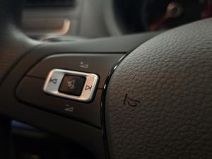 Volkswagen Polo Vivo hatch 1.6 Life - Image 8