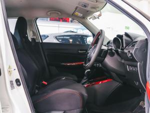 Suzuki Swift 1.4T Sport auto - Image 10