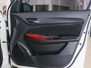 Suzuki Swift 1.4T Sport auto - Image 13