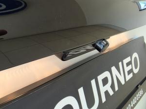 Ford Tourneo Custom 2.0SiT Trend LWB - Image 17