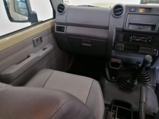 Toyota Land Cruiser 79 4.2D single cab