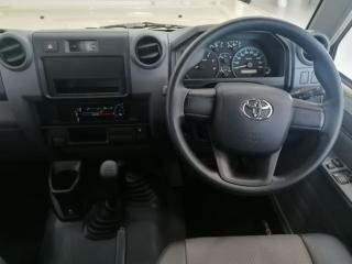 Toyota Land Cruiser 79 4.2D single cab