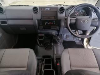 Toyota Land Cruiser 79 4.2D single cab
