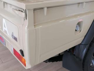 Toyota Land Cruiser 79 4.2D single cab