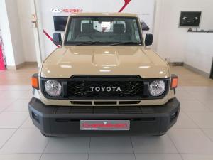 Toyota Land Cruiser 79 4.2D single cab - Image 3
