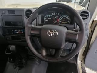 Toyota Land Cruiser 79 4.2D single cab