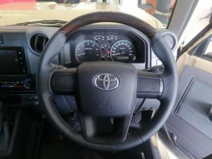 Toyota Land Cruiser 79 2.8GD-6 double cab - Image 15