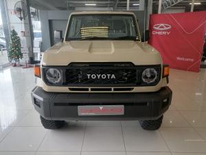 Toyota Land Cruiser 79 2.8GD-6 double cab - Image 4