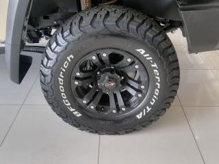 Toyota Land Cruiser 79 2.8GD-6 double cab