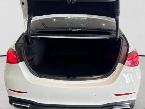 Mercedes-Benz C-Class C200 Avantgarde - Image 10