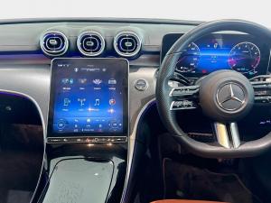 Mercedes-Benz C-Class C200 Avantgarde - Image 12