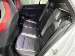 Volkswagen Golf GTI - Image 7