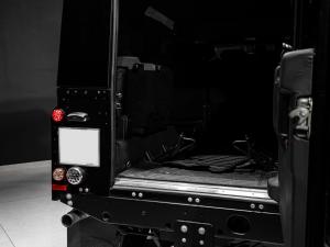 Land Rover Defender 110 TD station wagon S - Image 18