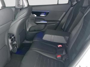Mercedes-Benz GLC GLC300d 4Matic Avantgarde - Image 15