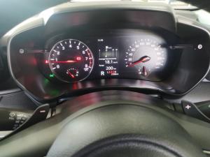 Suzuki Swift 1.2 GLX auto - Image 11