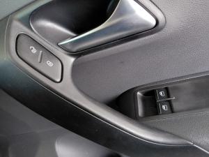 Volkswagen Polo Vivo hatch 1.4 Comfortline - Image 9