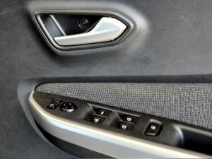 Nissan Magnite 1.0 Turbo Acenta Plus - Image 15