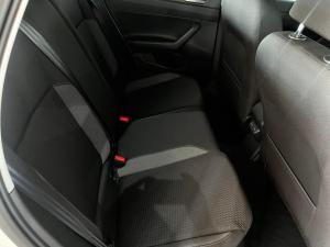 Volkswagen Polo hatch 1.0TSI Life auto - Image 8