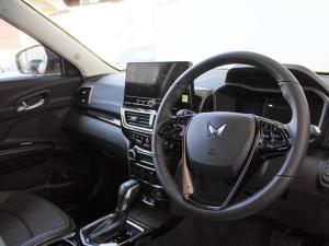 Mahindra XUV 3XO 1.2T AX7L - Image 14