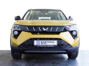 Mahindra XUV 3XO 1.2T AX7L - Image 2