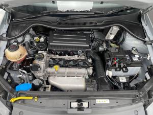 Volkswagen Polo Vivo hatch 1.6 Comfortline auto - Image 8