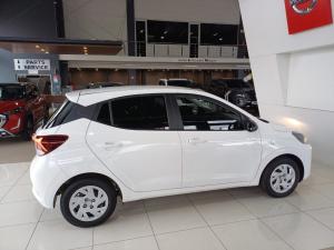 Hyundai Grand i10 1.0 Premium hatch - Image 10