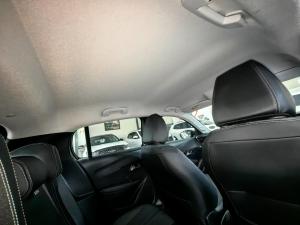 Peugeot 208 1.2T Allure manual - Image 13