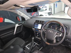 Toyota Land Cruiser Prado 2.8GD VX-L - Image 11