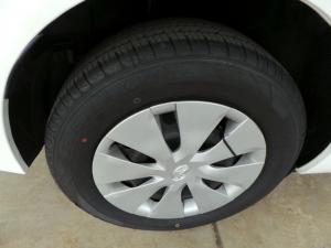 Toyota Corolla Quest 1.8 Plus manual - Image 10