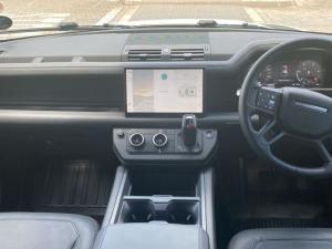 Land Rover Defender 110 D350 X-Dynamic HSE - Image 21