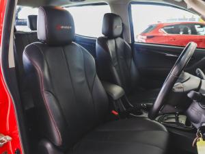 Isuzu D-Max 300 3.0TD double cab X-Rider - Image 14