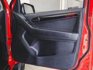 Isuzu D-Max 300 3.0TD double cab X-Rider - Image 15