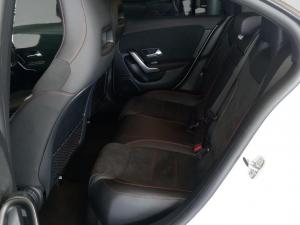 Mercedes-Benz CLA CLA220d Progressive - Image 15