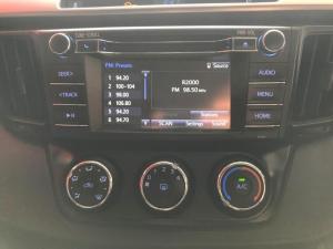 Toyota RAV4 2.0 GX auto - Image 14