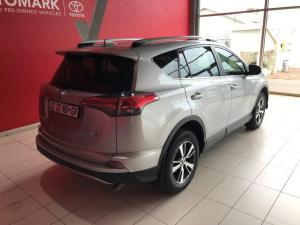 Toyota RAV4 2.0 GX auto - Image 4