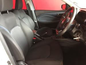 Toyota Starlet 1.5 Xi - Image 11