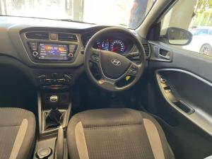 Hyundai i20 1.2 Motion - Image 10