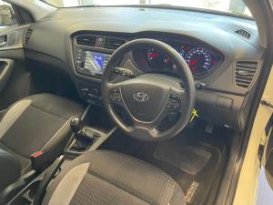 Hyundai i20 1.2 Motion - Image 11