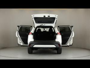 Toyota Corolla Cross 1.8 Hybrid XS - Image 24