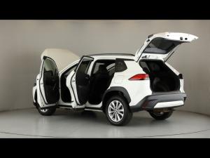 Toyota Corolla Cross 1.8 Hybrid XS - Image 25