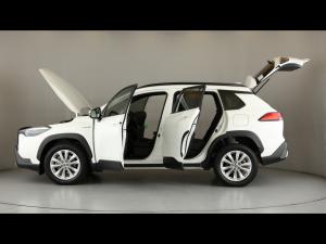 Toyota Corolla Cross 1.8 Hybrid XS - Image 26