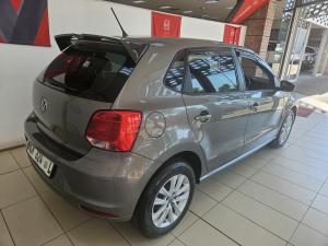 Volkswagen Polo Vivo hatch 1.6 Comfortline auto - Image 2