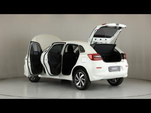 Toyota Starlet 1.5 XS auto - Image 25