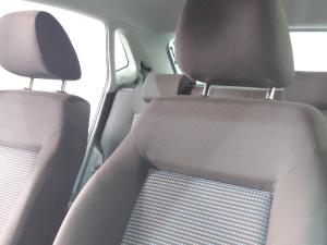 Volkswagen Polo Vivo 1.4 Comfortline - Image 12