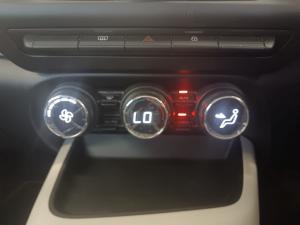 Nissan Magnite 1.0 Visia AMT - Image 15